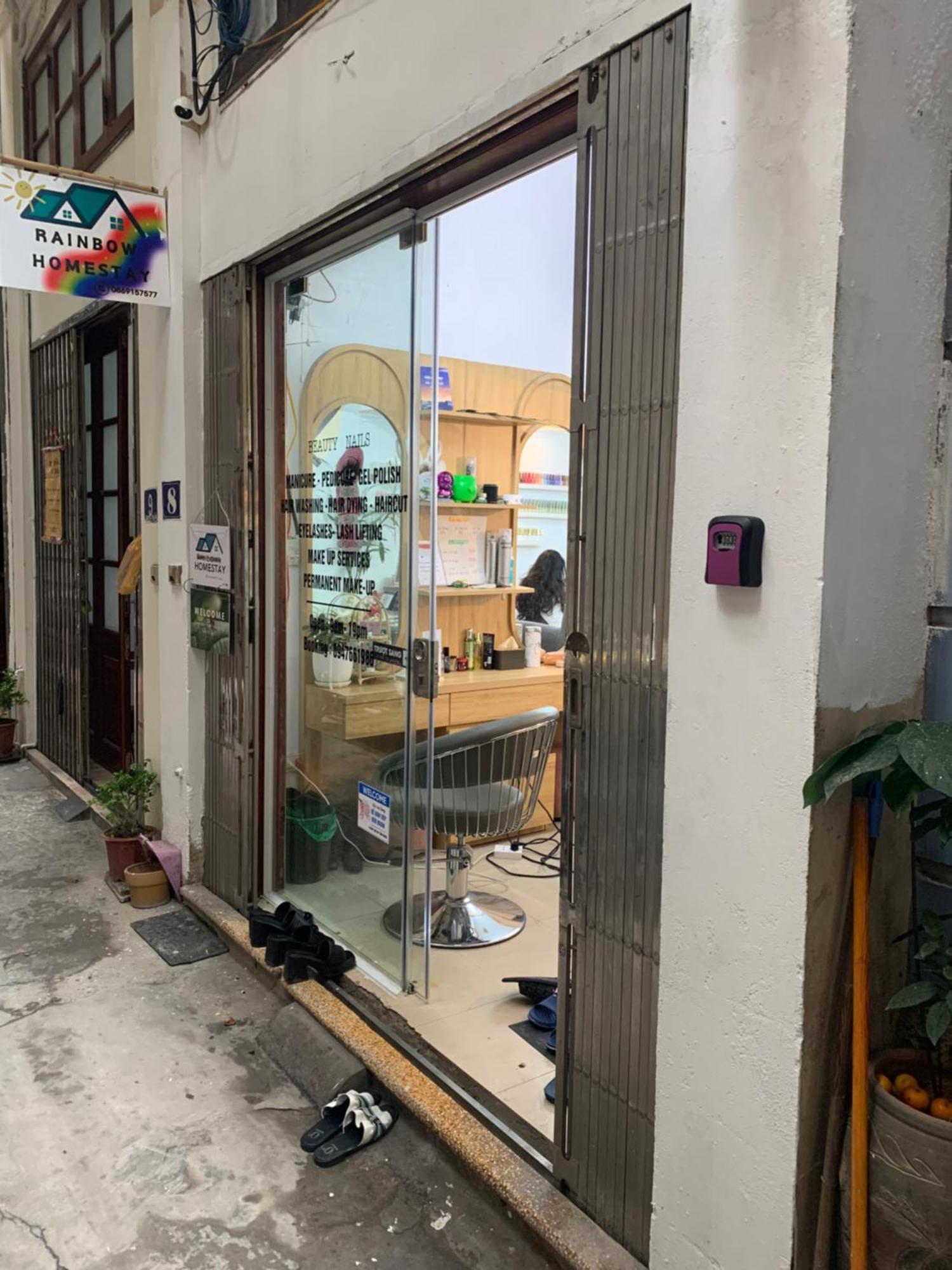 Rainbow Homestay - No 8 Alley 18B Tong Dan Hanoi Exterior photo